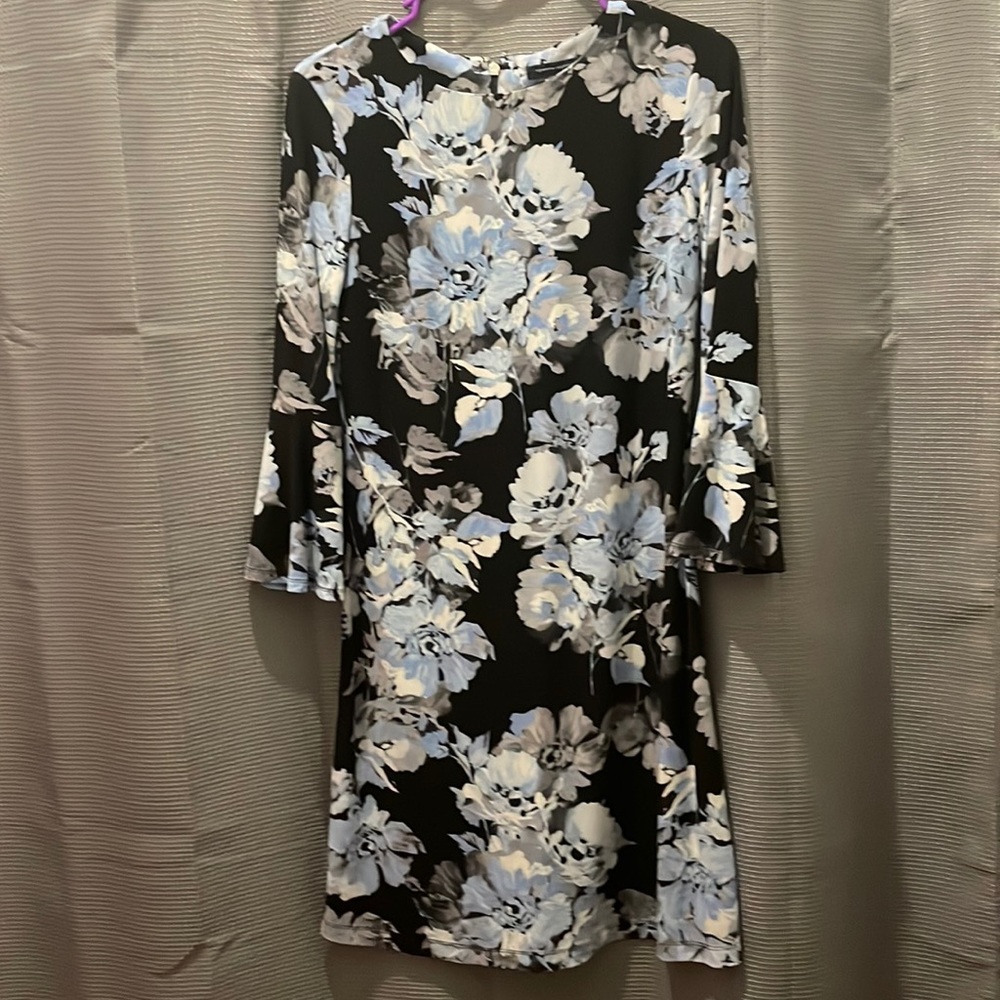 Size 4 Long Sleeve Tommy Hilfiger Dress